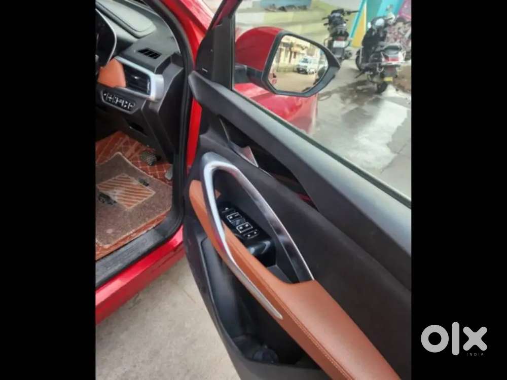 Mg Hector Plus 2020 Petrol 75000 Km Driven