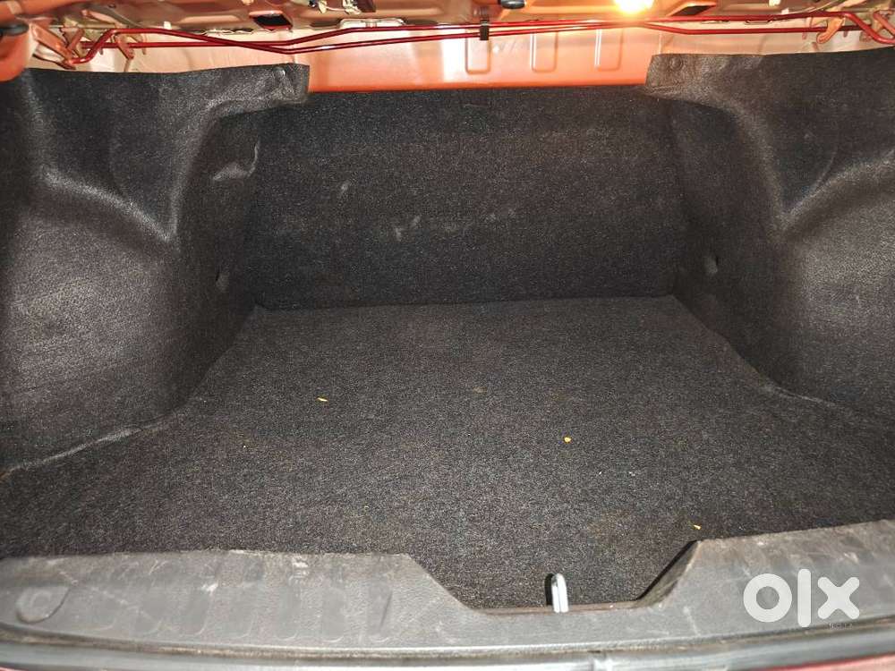 Ciaz Zxi+ Manual 2015 - 1st Owner - 69000 Km - Company Service