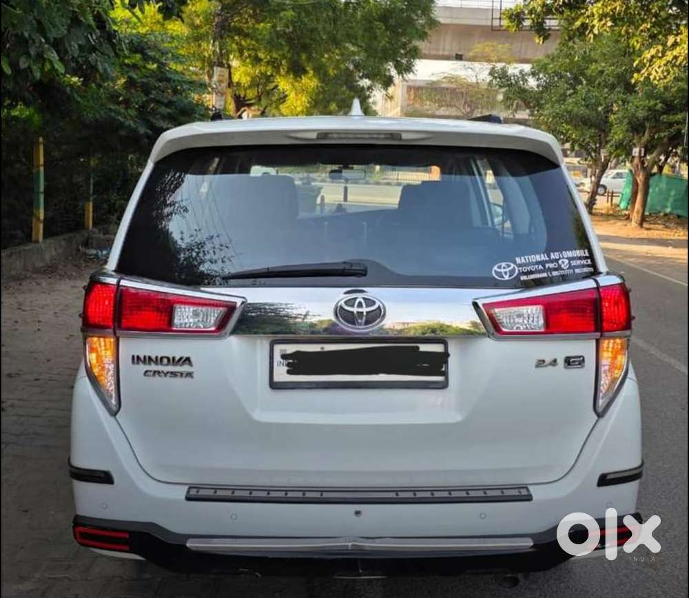 Toyota Innova Crysta 2.4 G Mt 7 Str, 2022, Diesel