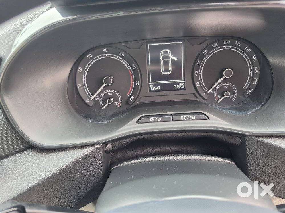 Skoda Kylaq Signature At, 2025, Petrol