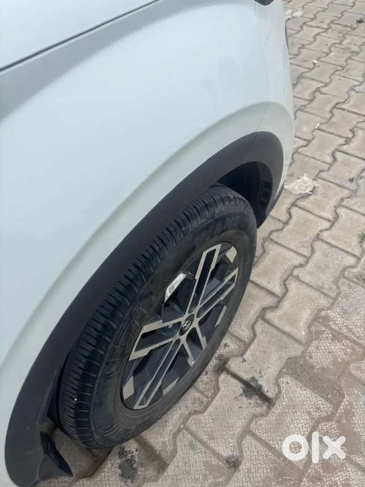 Hyundai New Venue Diesel Manual 2024