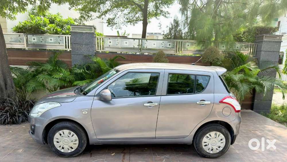 Maruti Suzuki Swift Lxi Option, 2015, Petrol