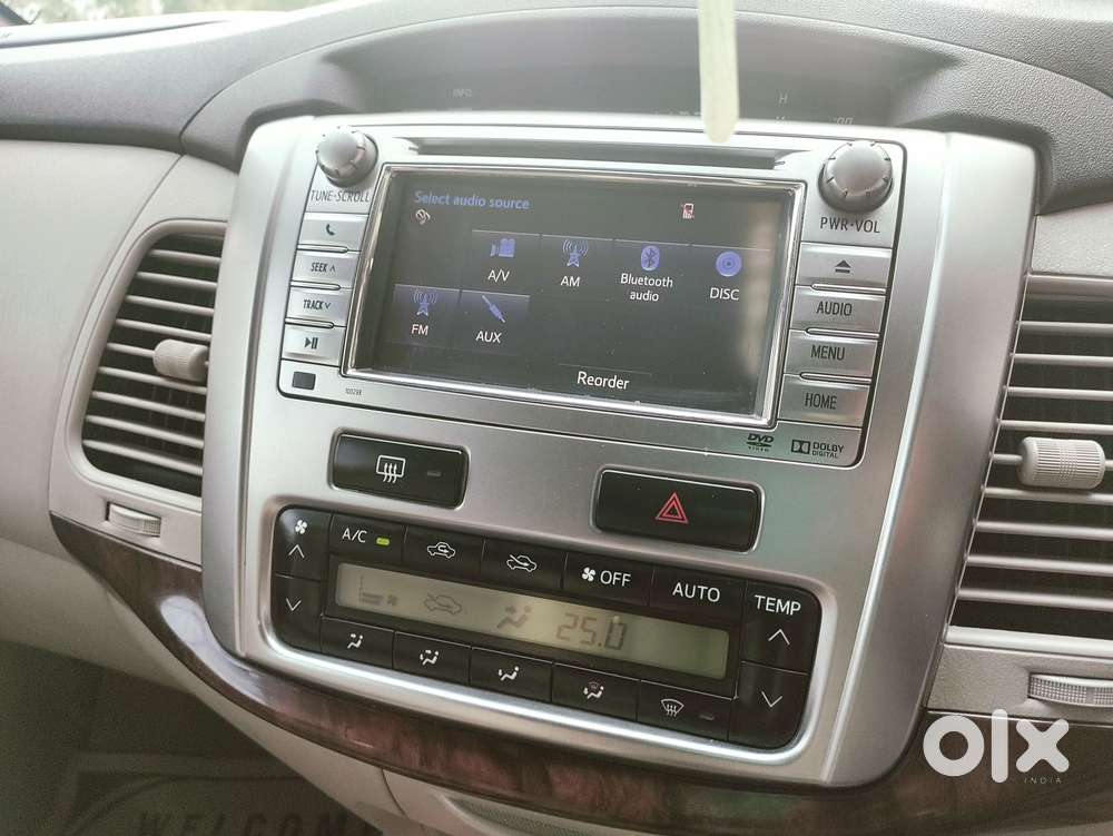Toyota Innova 2.5 V 8 Str, 2014, Diesel