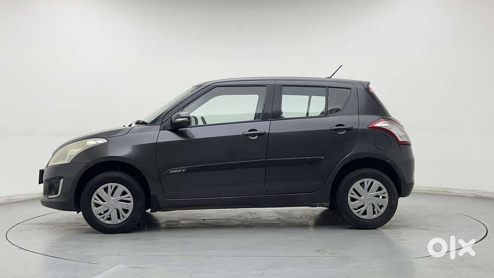Maruti Suzuki Swift Vxi Optional, 2016, Petrol