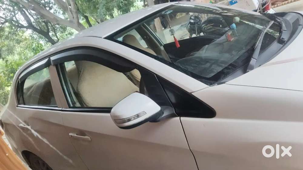 Honda Amaze 2014