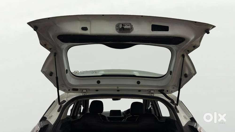 Tata Nexon 1.2 Revotron Xm, 2018, Petrol