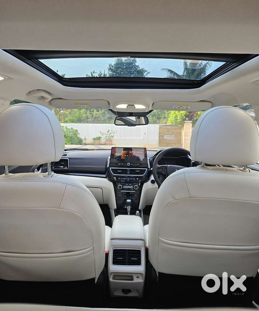 Mahindra Xuv 3xo Ax7l Diesel Mt, 2024, Diesel