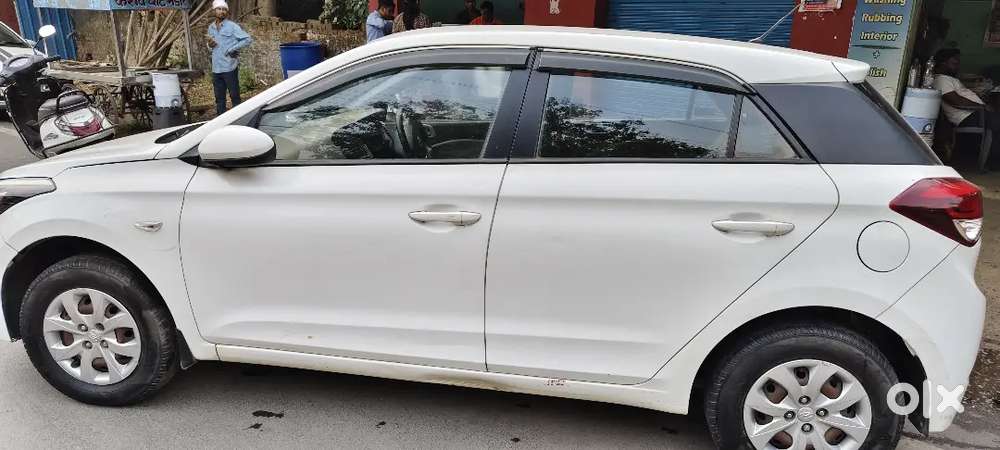 Hyundai I20 2015 Petrol 72000 Km Driven