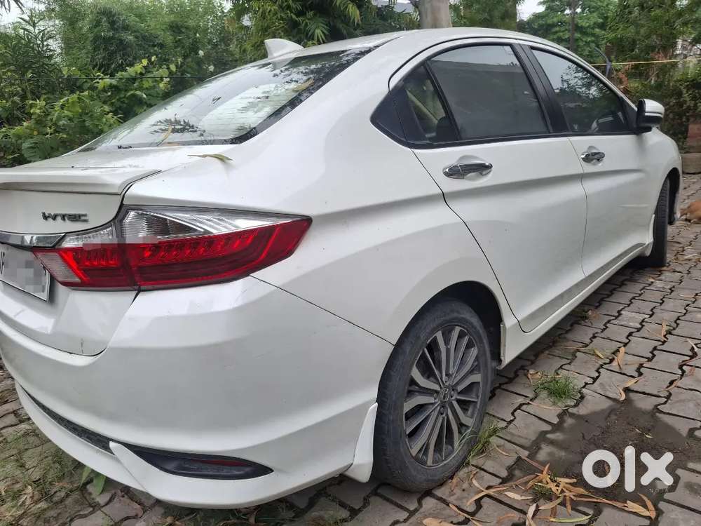 Honda City Zx 2018 Petrol Cvt With Sunroof And Vvip No