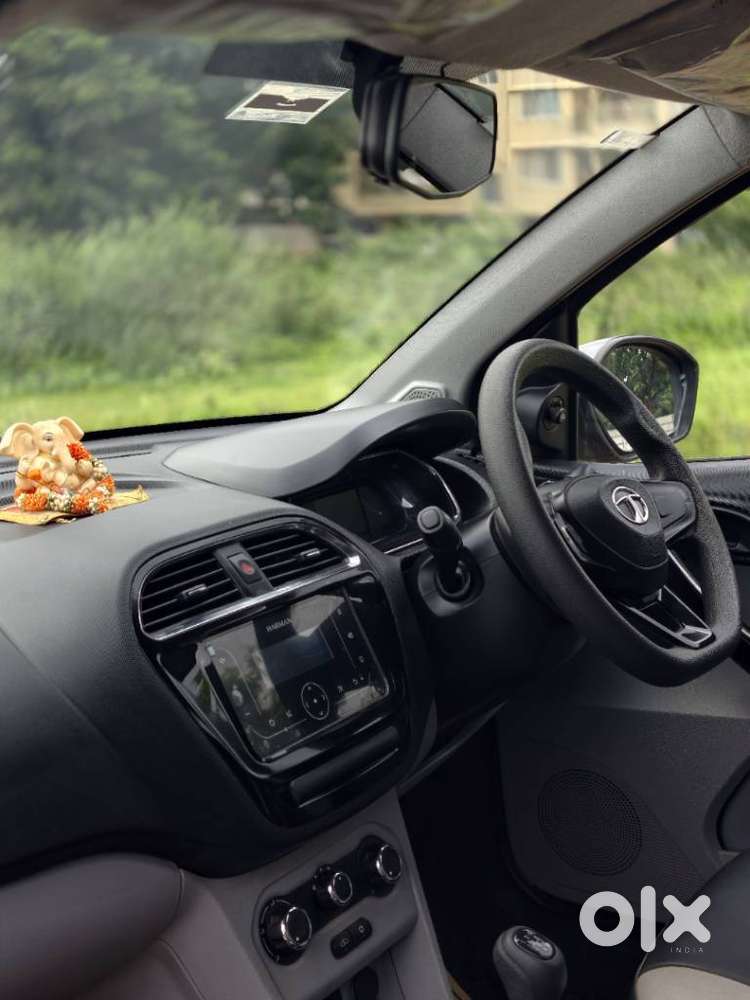 Tata Tiago 1.2 Revotron Xt (o), 2020, Petrol