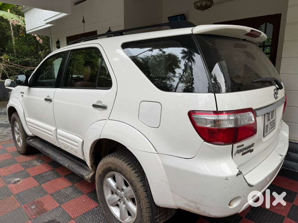 Toyota Fortuner 3.0 4x4 Manual, 2010, Diesel
