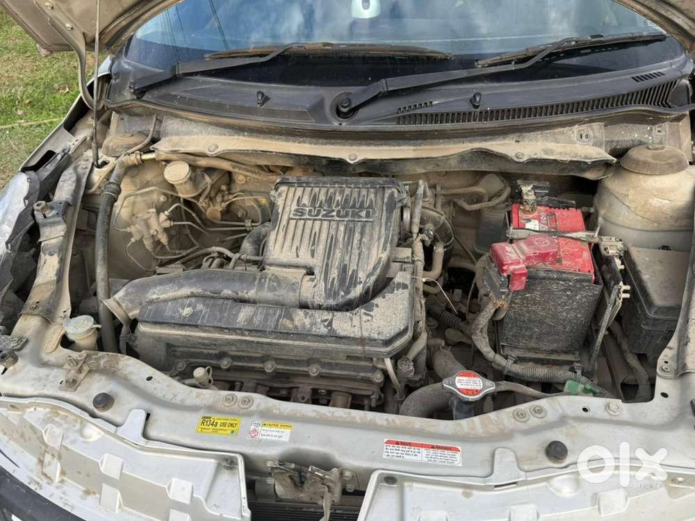 Maruti Suzuki Swift Dzire 2017 Petrol Good Condition One Handle Car