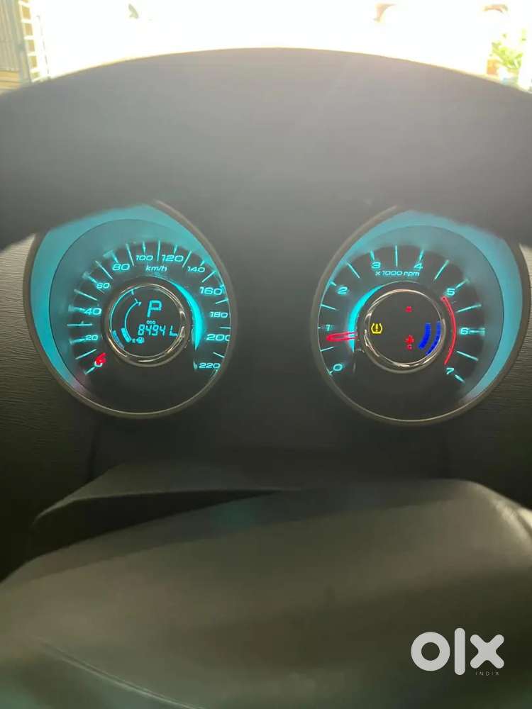 Mahindra Xuv500 2016 Diesel 90000 Km Driven