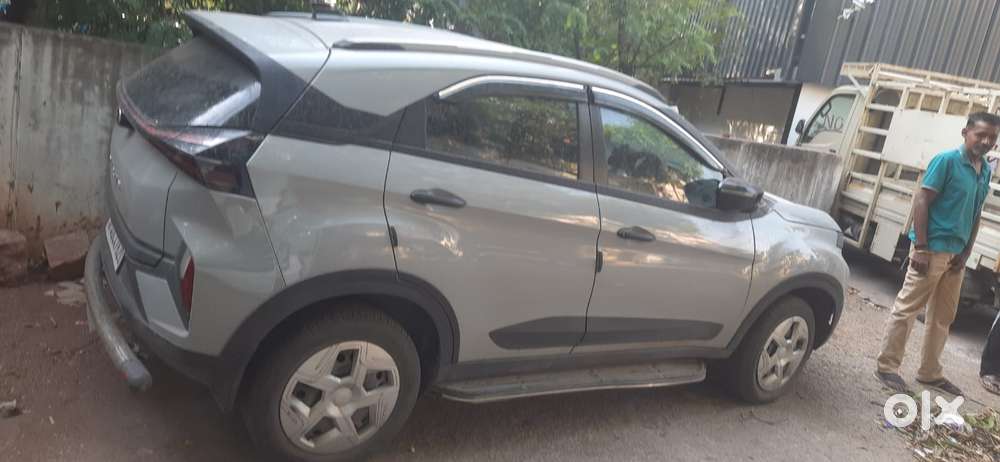 Tata Nexon 1.2 Revotron Xz Plus Dual Tone, 2024, Petrol