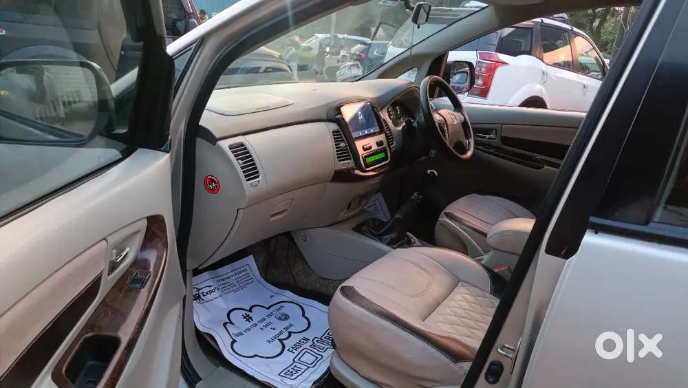 Toyota Innova 2.5 V Diesel Model 2013