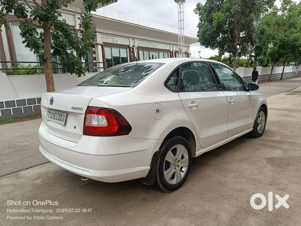Skoda Rapid 1.6 Ambition Plus Tdi At, 2017, Diesel