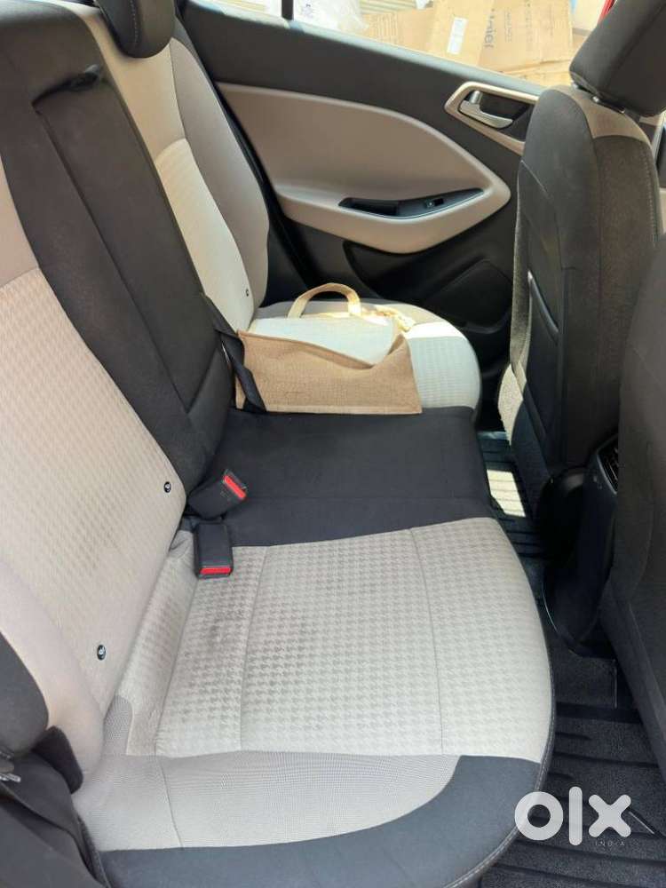 Hyundai I20 Petrol Asta Option, 2018, Petrol