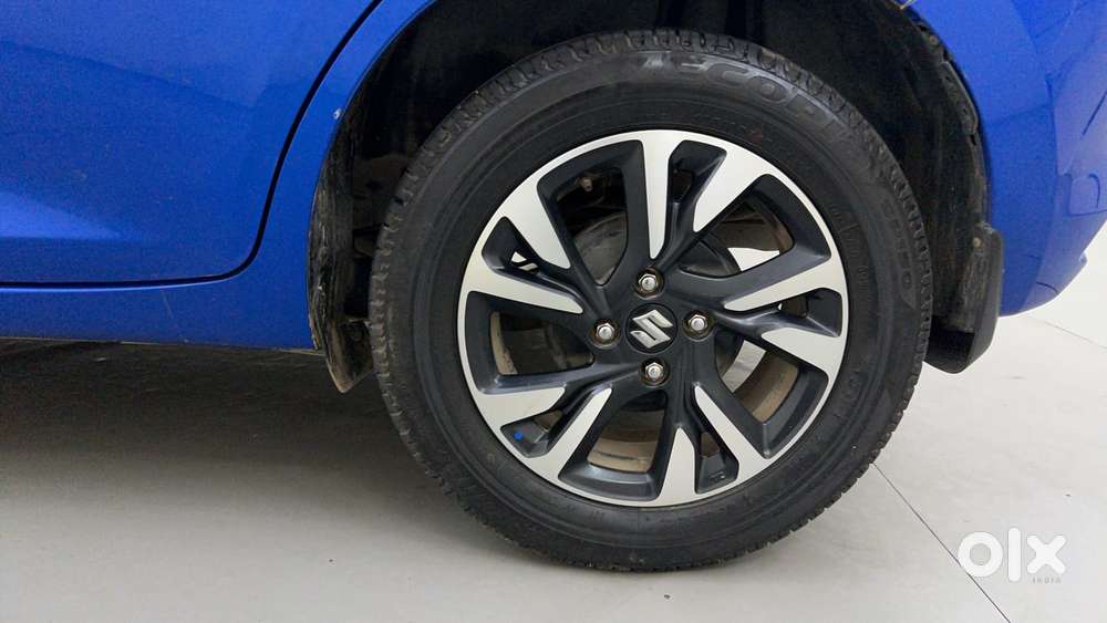 Maruti Suzuki Swift Zxi Plus Amt Dual Tone, 2025, Petrol