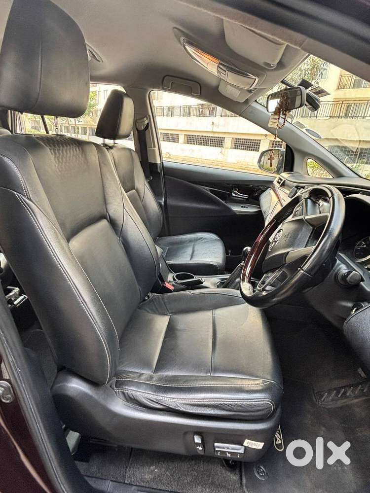 Toyota Innova Crysta 2016 Diesel Well Maintained