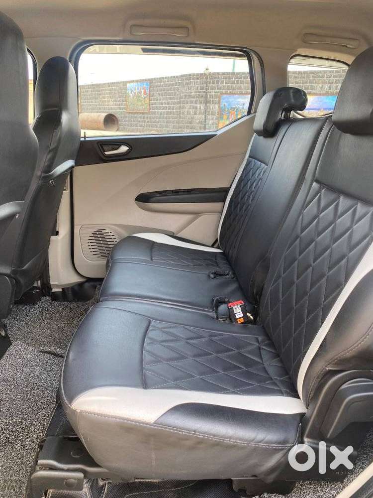 Renault Triber Rxz, 2023, Petrol