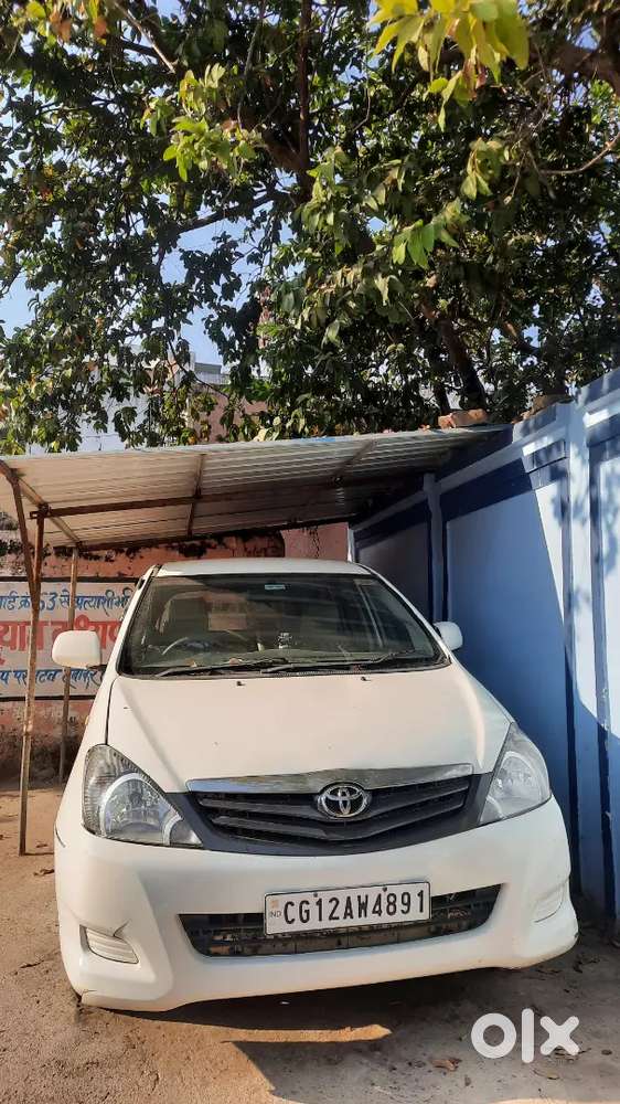 Toyota Innova 2010 Diesel 135000 Km Driven