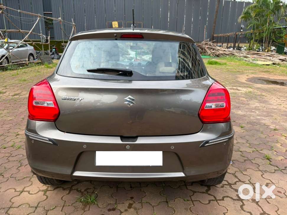 Maruti Suzuki Swift Amt Zxi, 2022, Petrol