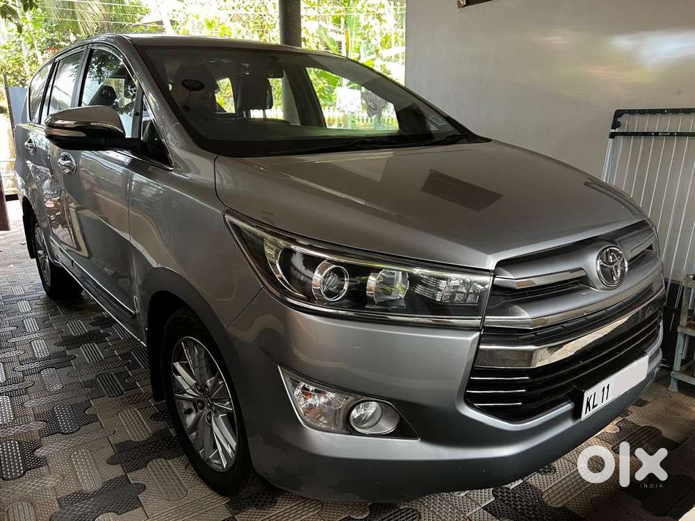 Toyota Innova Crysta 2.8z Automatic, 2016, Diesel
