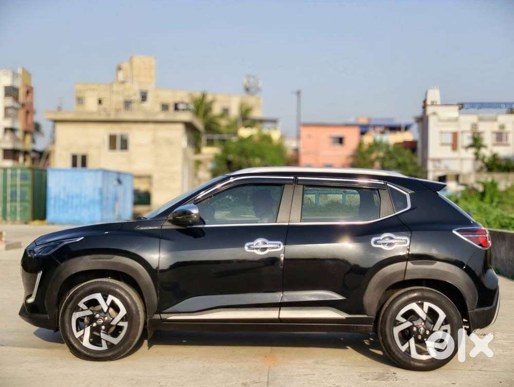 Nissan Magnite 1.0 Xv Premium, 2023, Petrol