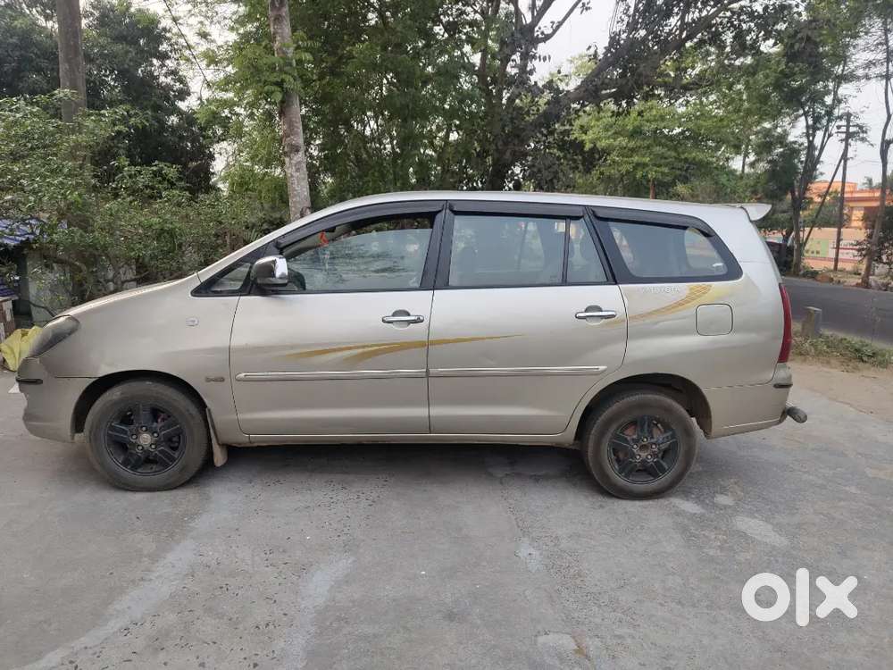 Toyota Innova 2009