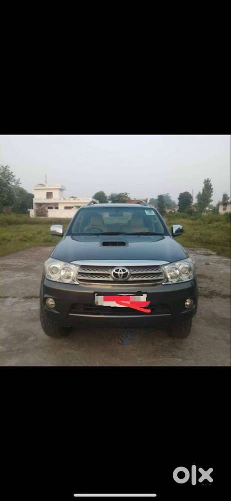Toyota Fortuner 4x4 – Dec 2011  Strong & Reliable Suv