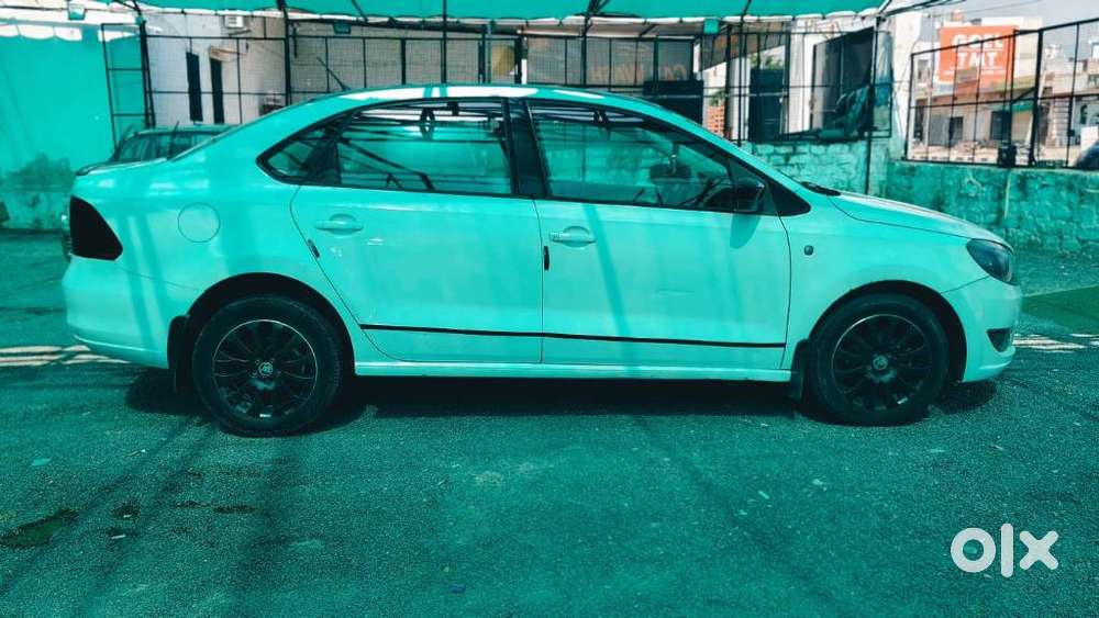 Skoda Rapid 1.5 Tdi Ambition, 2015