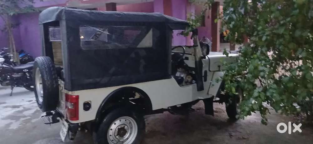 Mahindra Jeep 2006