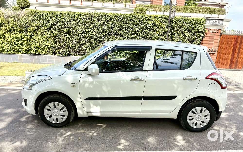 Maruti Suzuki Swift Lxi Option, 2011, Petrol
