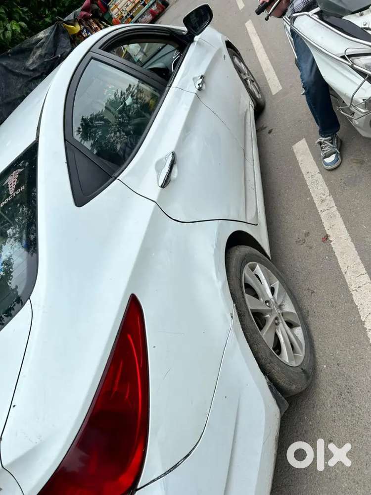 Hyundai Verna Diesel Manual 2012