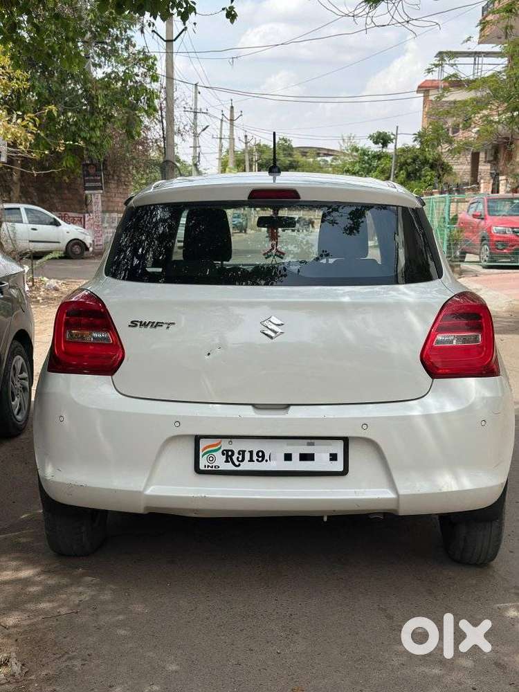 Maruti Suzuki Swift Vxi Abs Bsiv, 2022, Petrol