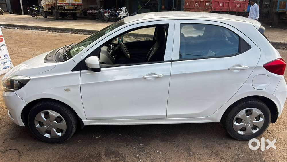 Tata Tiago Petrol 2018
