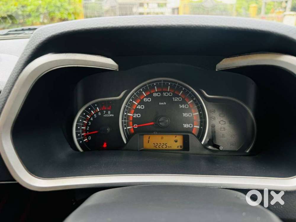 Maruti Suzuki Alto K10 1.0 Vxi, 2015, Petrol