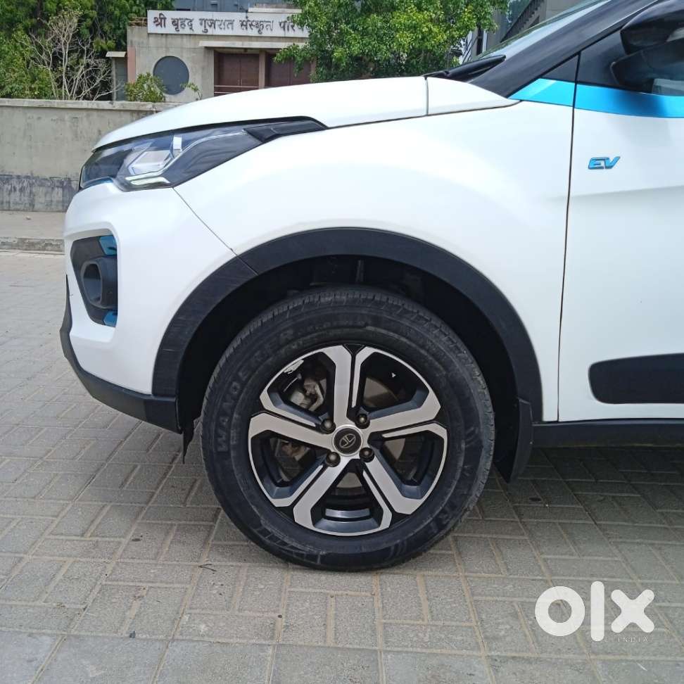 Tata Nexon Ev Xz Plus, 2022, Electric