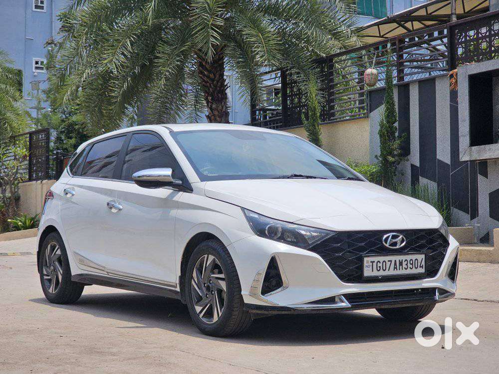 Hyundai I20 Asta (o) 1.2 Mt, 2023, Petrol