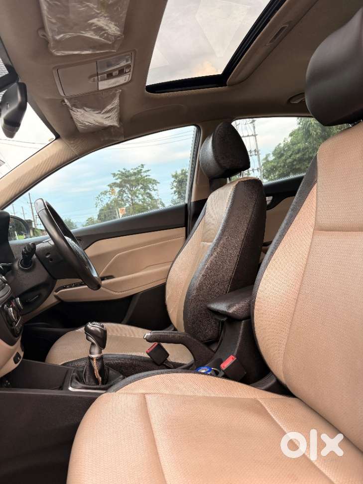 Hyundai Verna 1.6 Sx (o) Vtvt, 2018, Petrol
