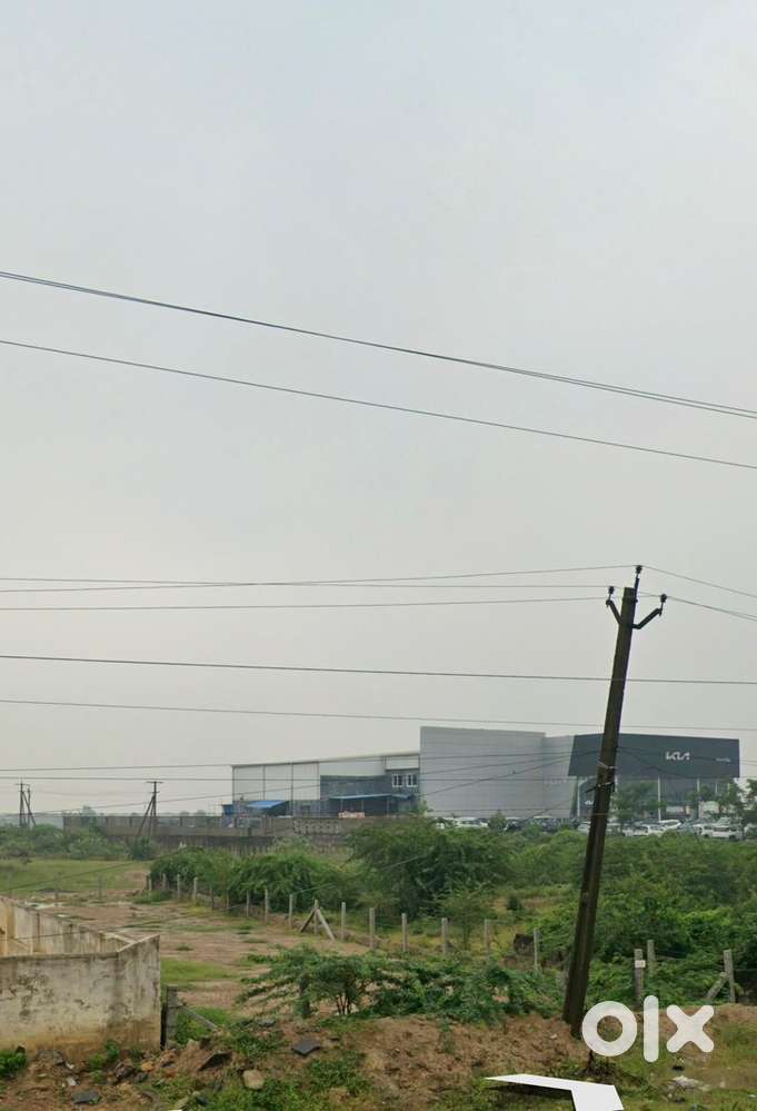 Main highway commercial land