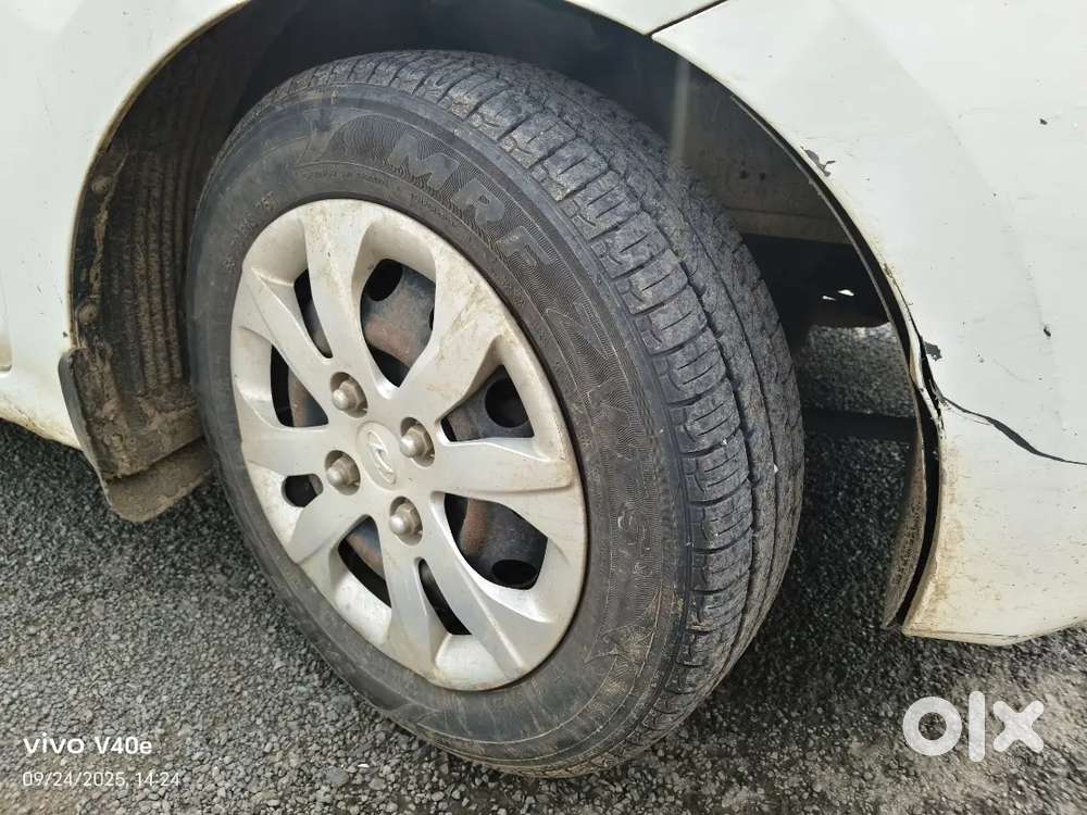 Hyundai Eon Magna+ 2013 Petrol Manual
