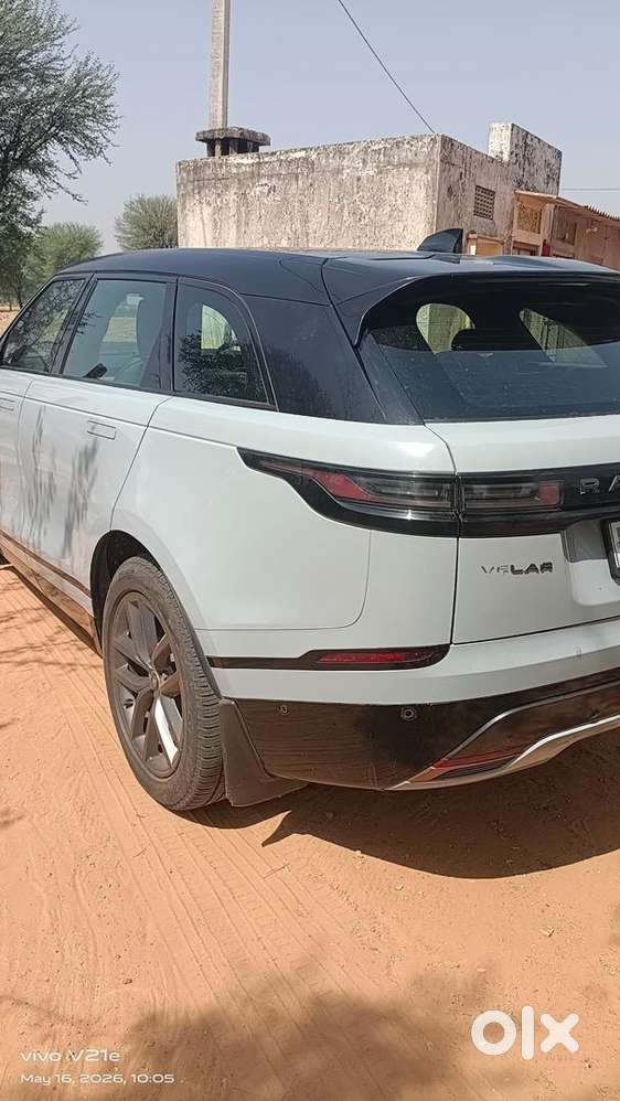 Land Rover 2024 Km Driven