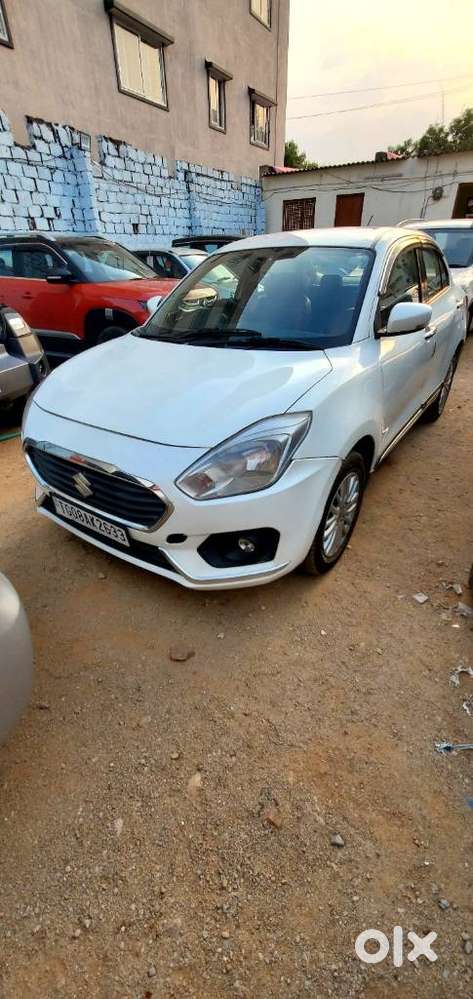 Maruti Suzuki Swift Dzire Amt Zdi, 2017, Diesel
