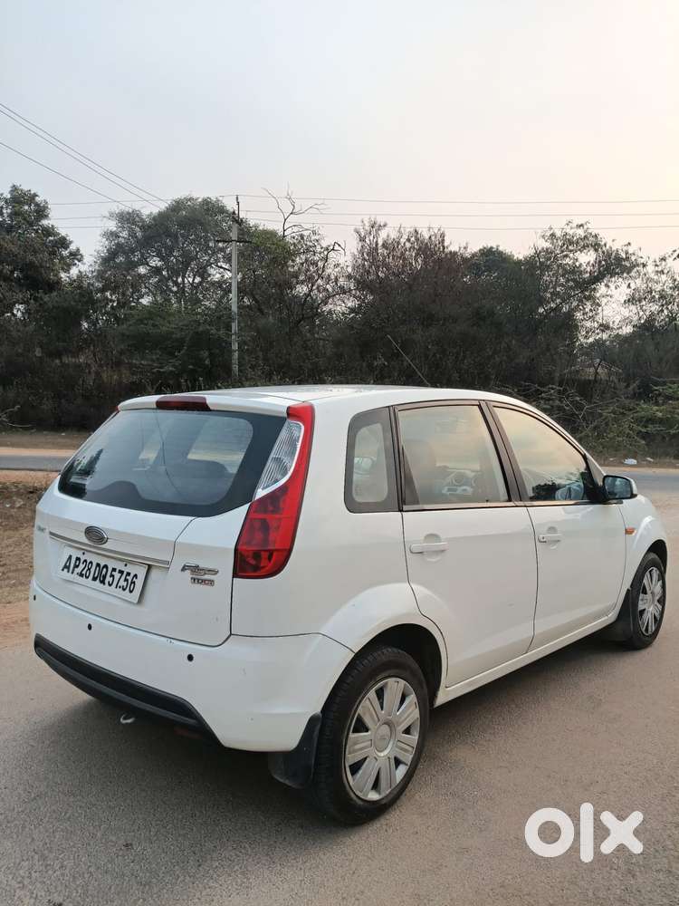 Ford Figo 2010-2012 Diesel Zxi, 2012, Diesel