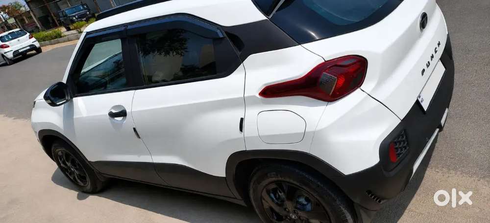 Tata Punch 2025 Cng & Hybrids 12800 Km Driven