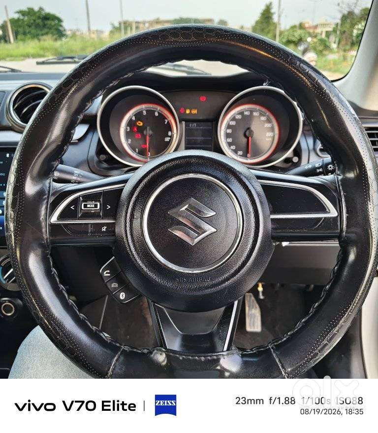 Maruti Suzuki Swift Vxi + Manual, 2022, Petrol