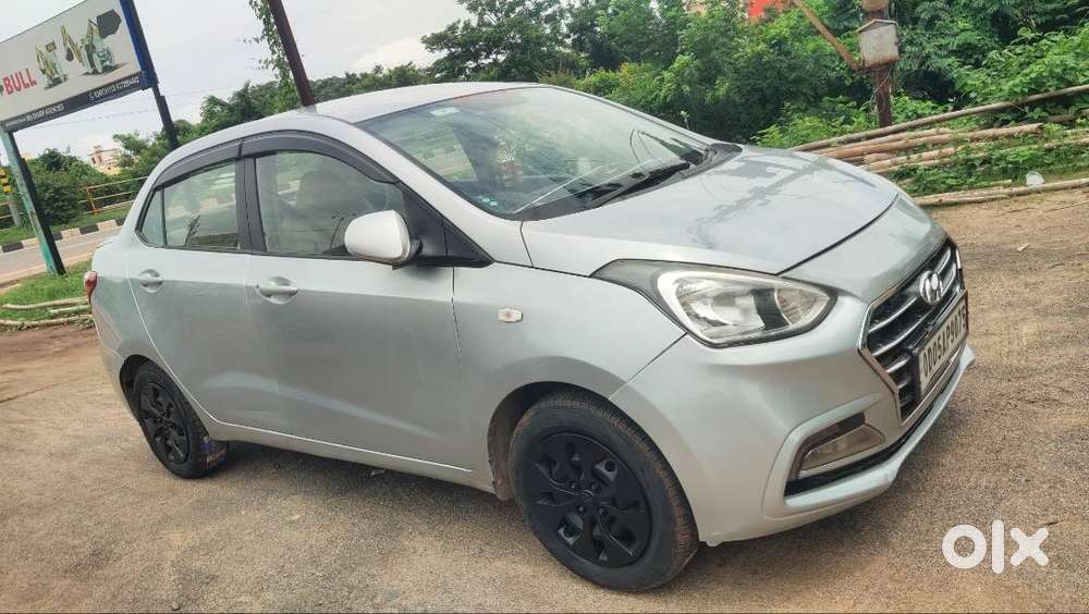 Hyandai Xcent,2019,price-2,65,000