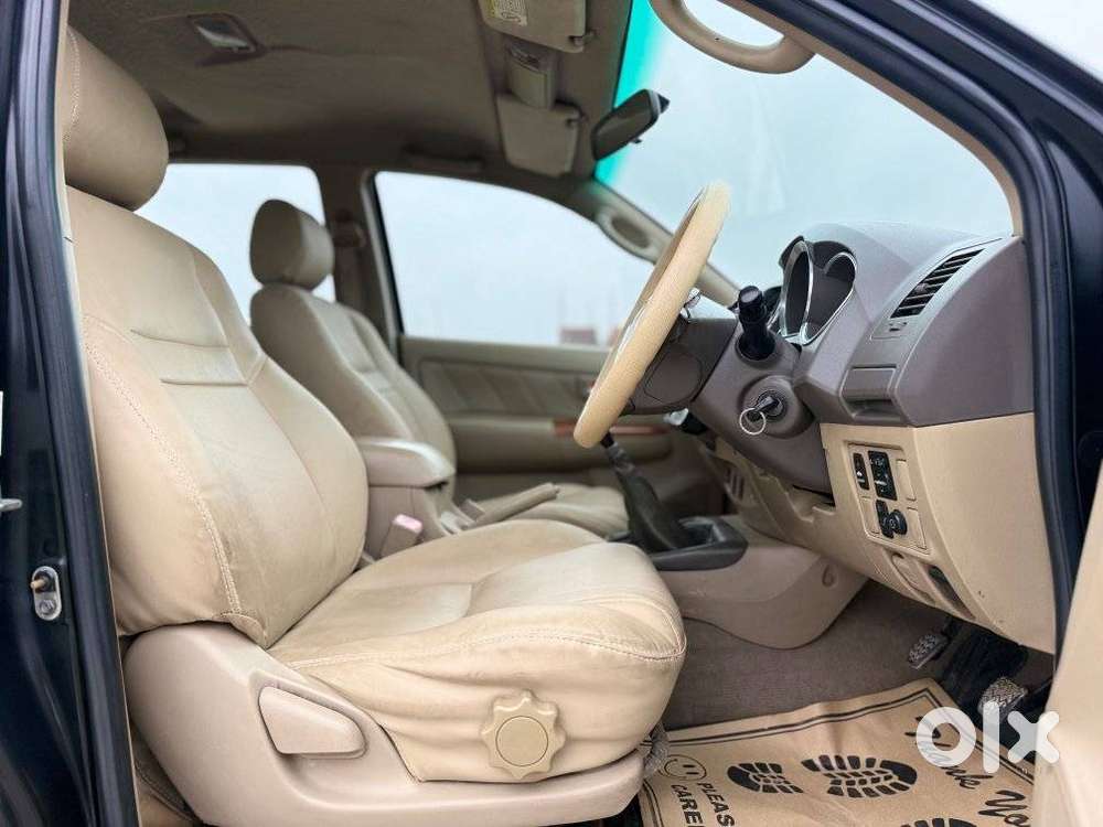 Toyota Fortuner 3.0 4x4 Manual, 2010, Diesel