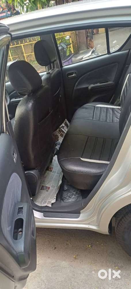 Maruti Suzuki Ritz Vxi, 2010, Petrol